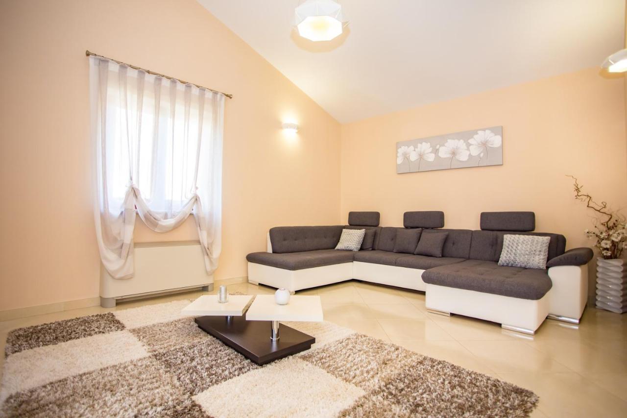 House Brigita 1762 Villa Пореч Екстериор снимка